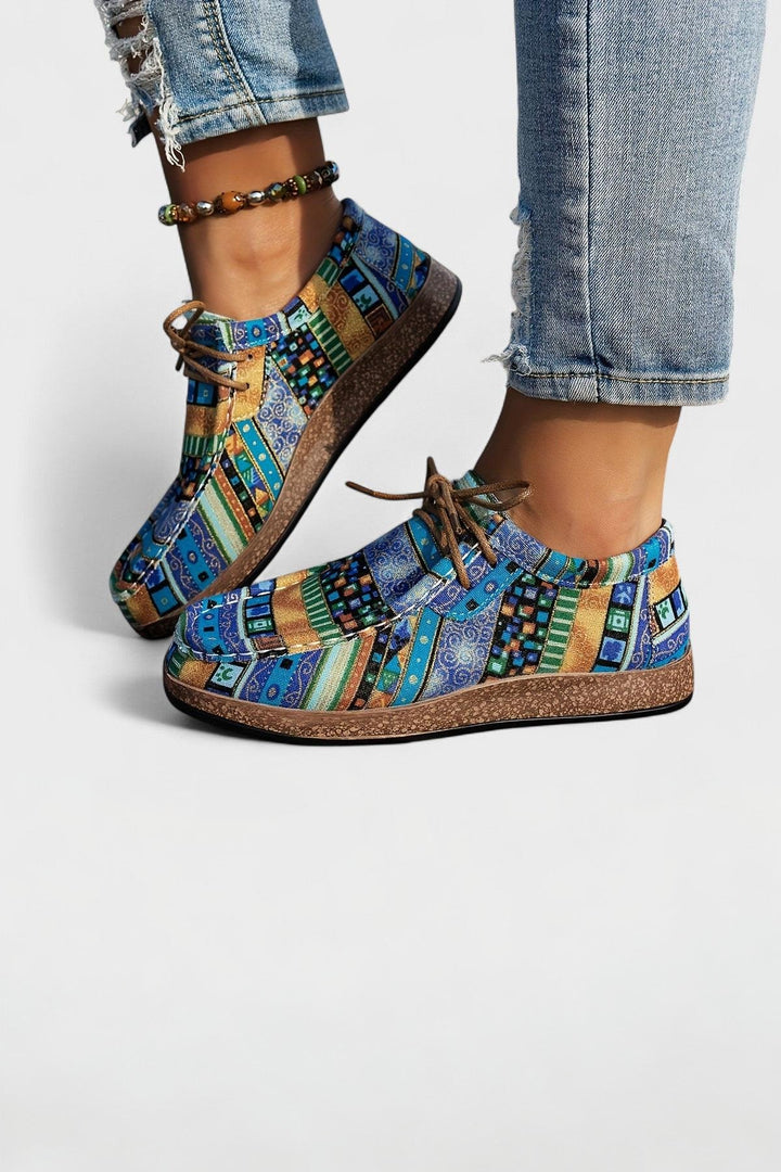 Baskets imprimé ethnique bout mocassin bleu, vue de face