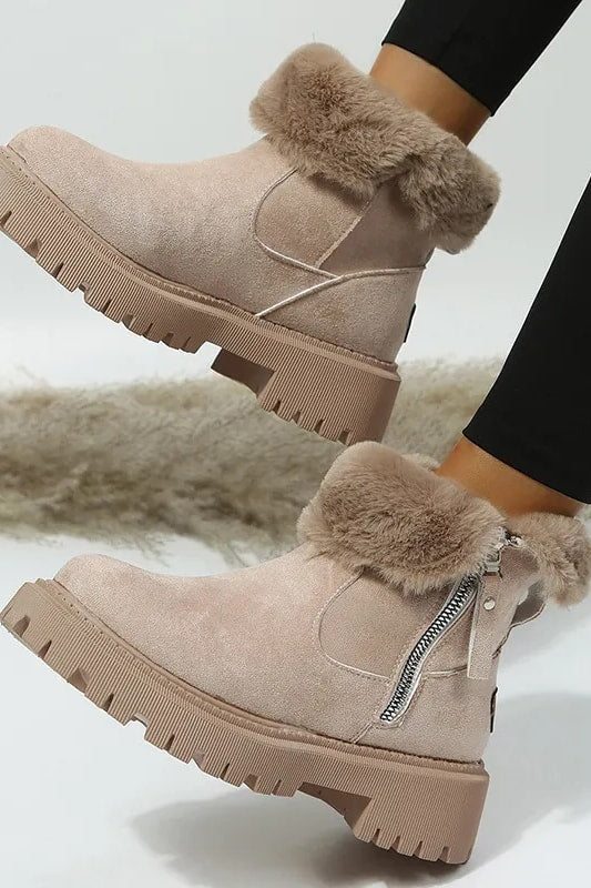 Bottines revers fausse fourrure beige, porté