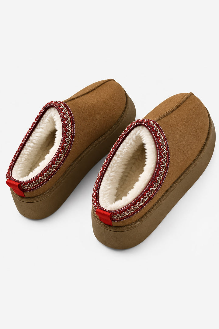 Chaussons plateforme bordure à chevrons camel, vue arrière