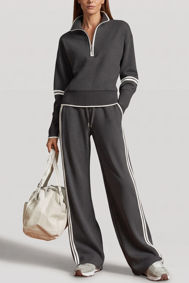 Ensemble jogging col zippé à liserés gris foncé, vue de face