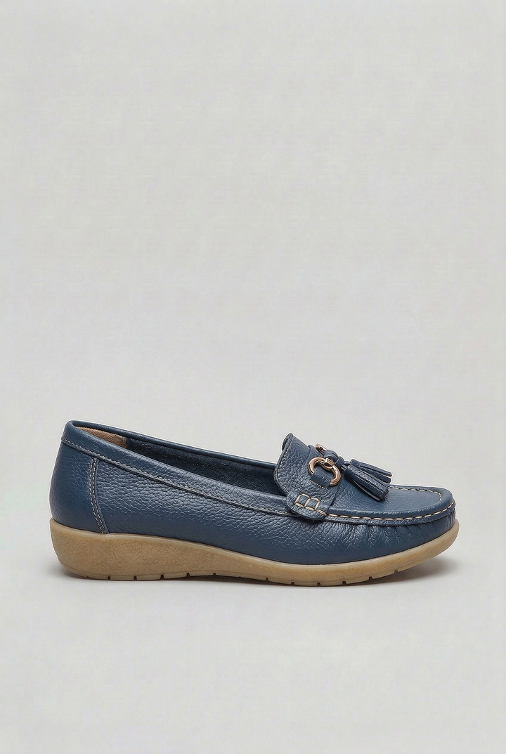 Mocassins à mors et pampilles bleu marine, vue de profil