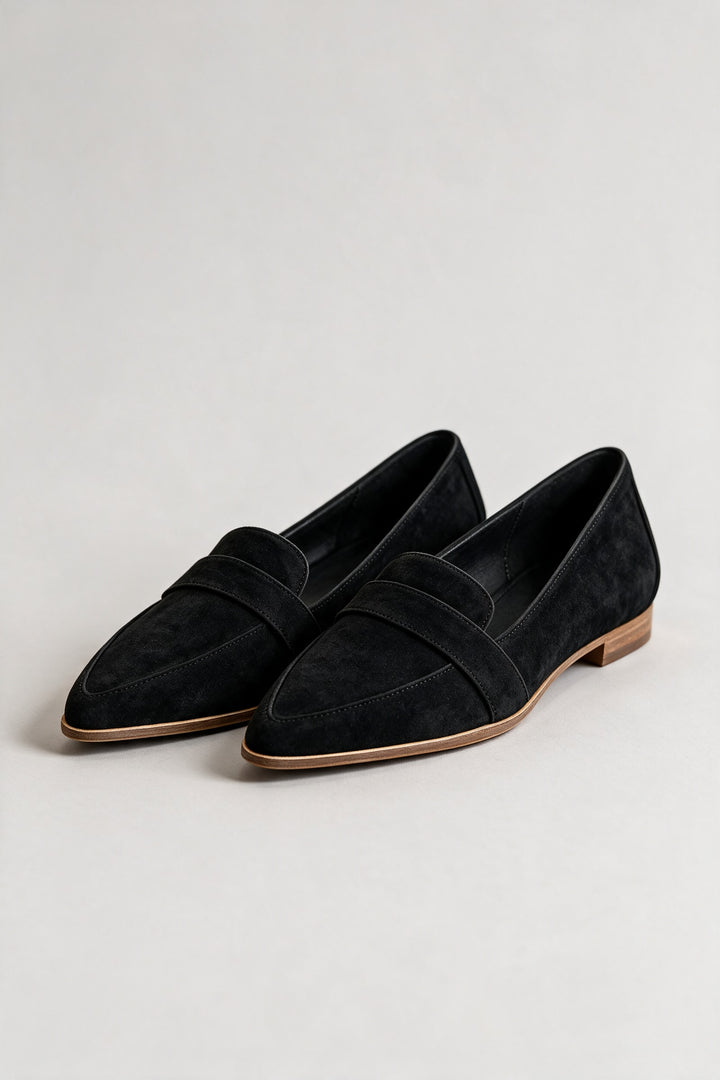 Mocassins pointus effet daim noir, vue de face