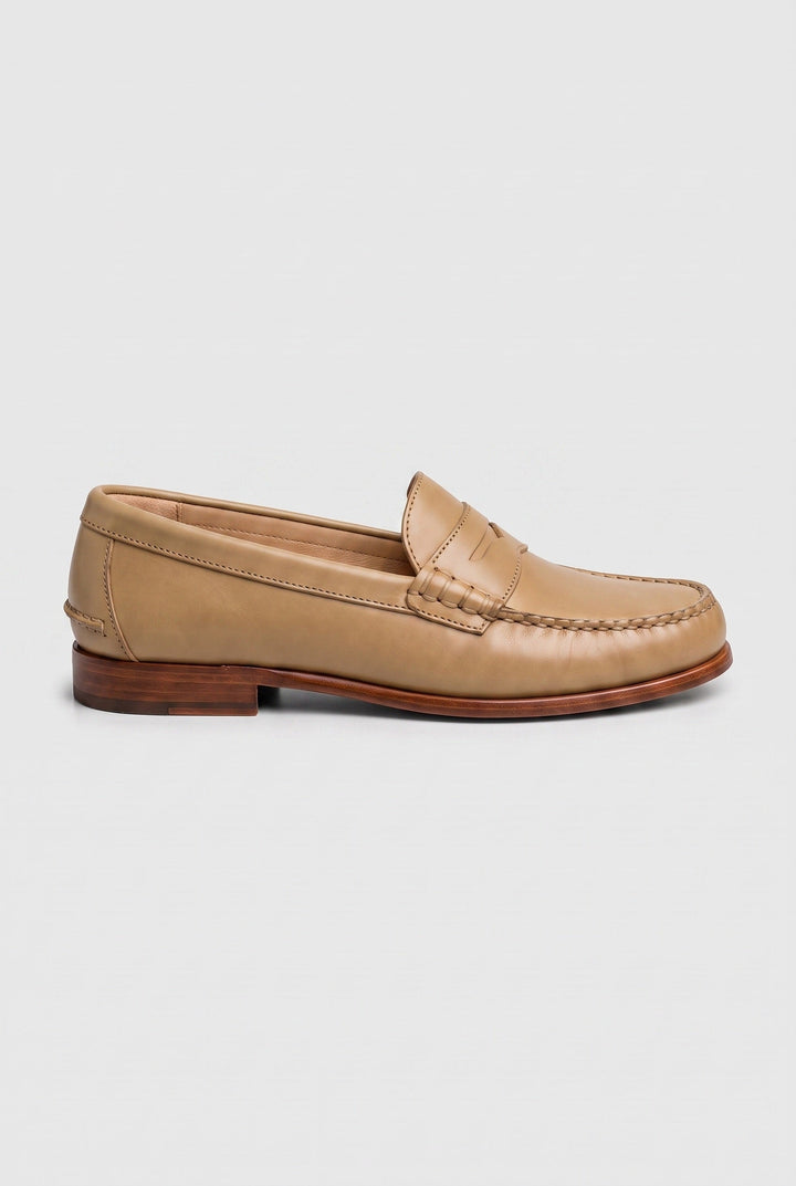 Mocassins penny effet cuir beige, vue de profil